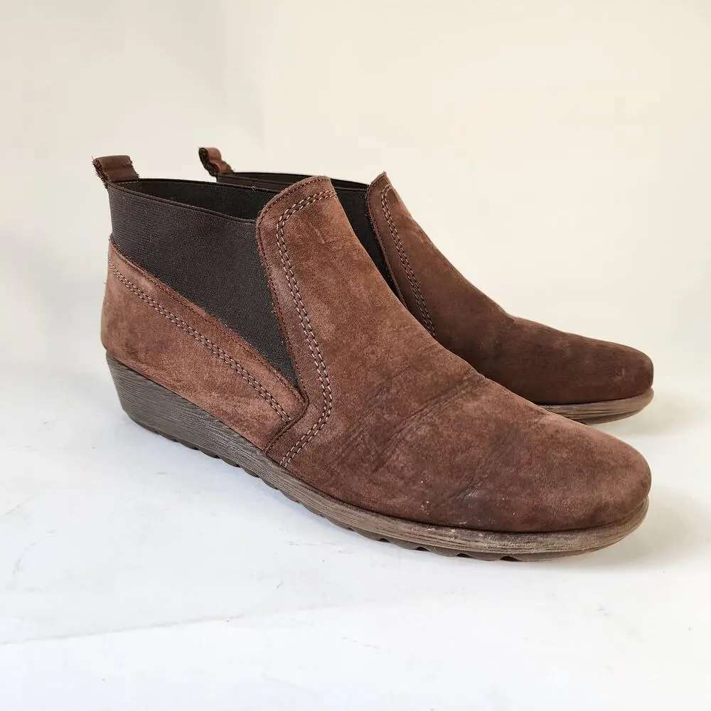 The FLEXX Brown Suede Ankle Booties‎ Size 8